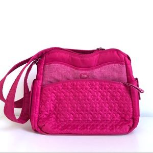 Lug crossbody